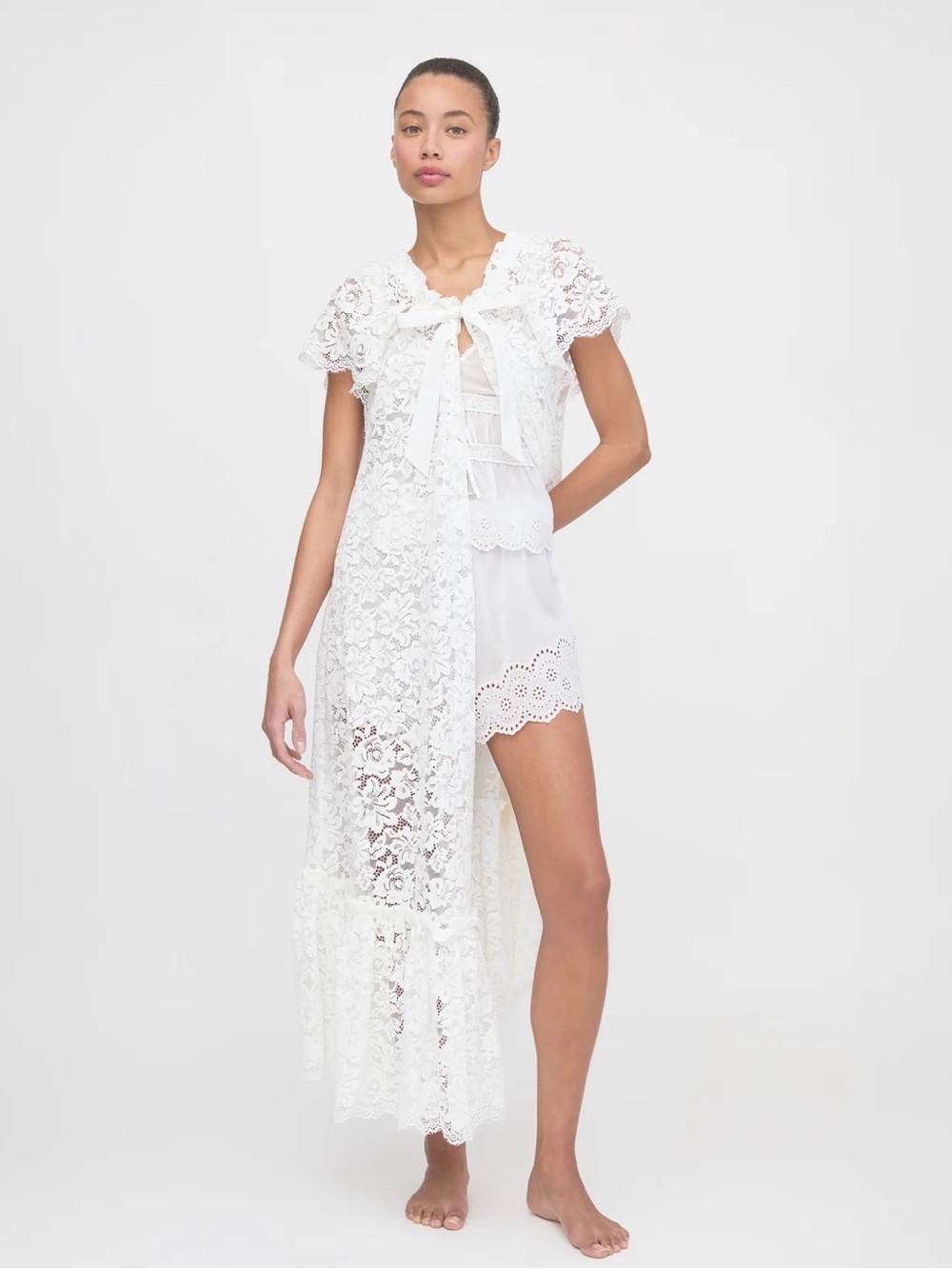 The lace coco duster